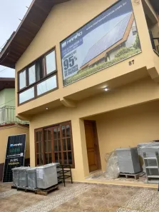 com 3 Quartos para alugar, 250m² no Jardim Uirá, São José dos Campos