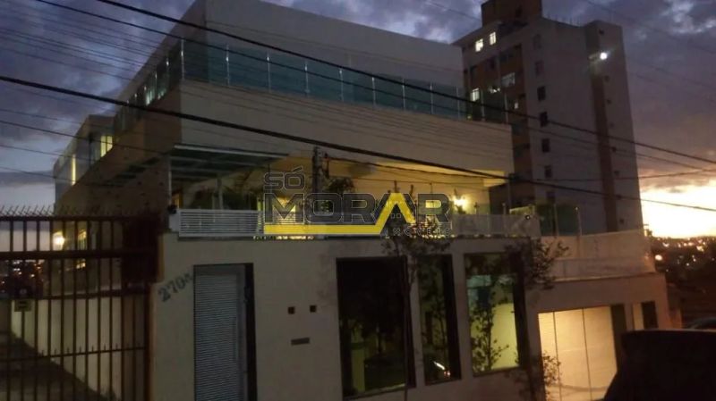 Casa com 3 quartos — Ipiranga, Belo Horizonte