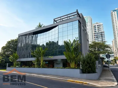 Prédio Comercial para alugar, 438m² no Fazenda, Itajaí