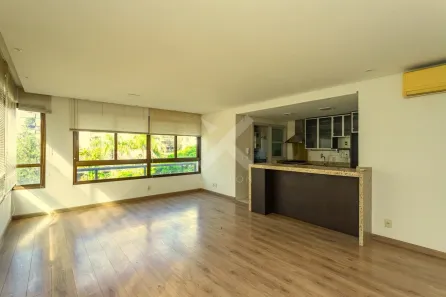 Apartamento com 2 Quartos para alugar, 97m² no Mont Serrat, Porto Alegre
