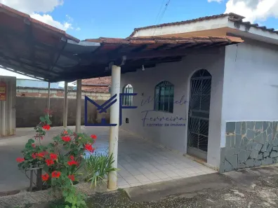 Casa com 3 Quartos à venda, 120m² no Centro, Florestal