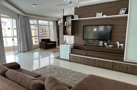 Apartamento com 4 Quartos à venda, 192m² no Meia Praia, Itapema