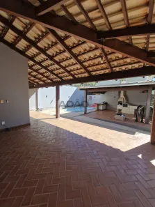 Casa de Condomínio com 3 Quartos à venda, 493m² no Loteamento Portal do Sol I, Goiânia