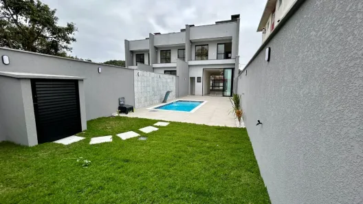 Sobrado com 3 Quartos à venda, 170m² no Santo Antônio, Joinville