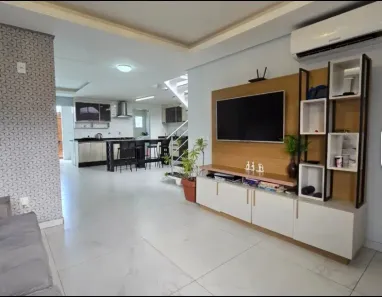 Casa com 3 Quartos à venda, 158m² no São João do Rio Vermelho, Florianópolis