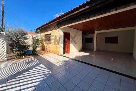 Casa com 4 Quartos para alugar, 120m² no Jardim Santa Rosa, Nova Odessa