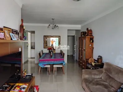 Apartamento com 3 Quartos à venda, 90m² no Santa Mônica, Uberlândia