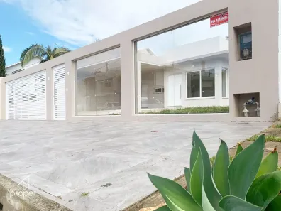 Casa com 3 Quartos à venda, 600m² no Laranjal, Pelotas