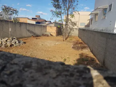 Lote/Terreno à venda, 250m² no Jardim Arizona, Sete Lagoas