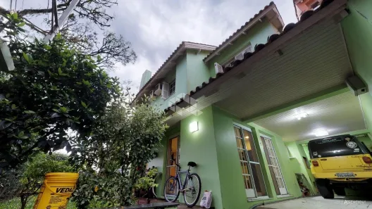 Casa com 3 Quartos à venda, 220m² no Tristeza, Porto Alegre