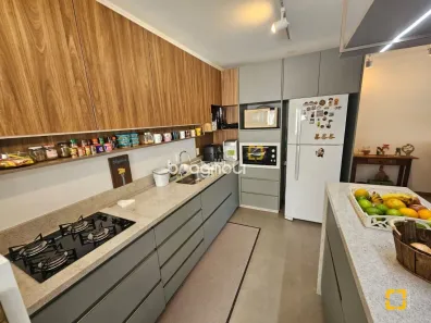 Apartamento com 2 Quartos à venda, 80m² no Itacorubi, Florianópolis
