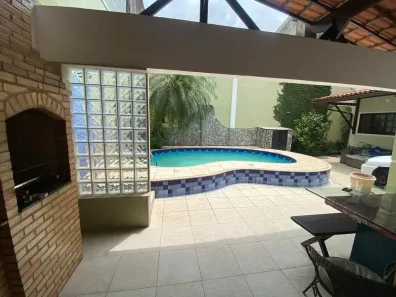 Casa de Condomínio com 4 Quartos à venda, 260m² no Jardim Vinte e Cinco de Agosto, Duque de Caxias