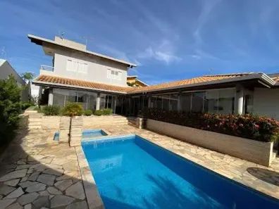 Casa com 4 Quartos à venda, 431m² no Jardim São Bento, Uberaba