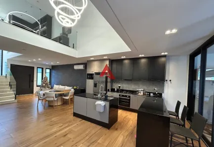 Casa de Condomínio com 4 Quartos à venda, 243m² no Jardim Jacinto, Jacareí