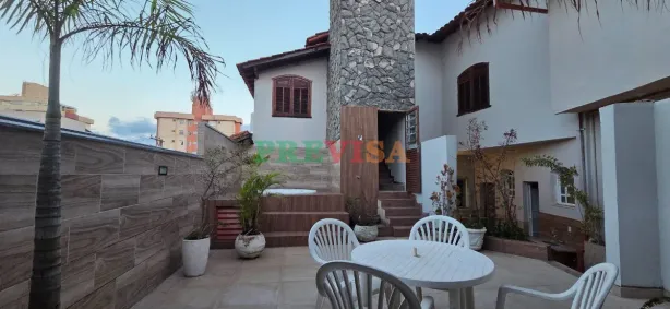 Casa com 5 Quartos à venda, 307m² no Floresta, Belo Horizonte