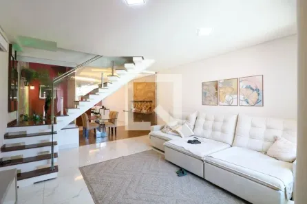 Casa com 3 Quartos à venda, 276m² no Jardim Aeroporto, São Paulo
