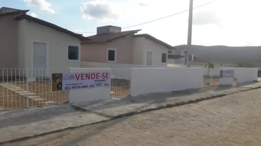 Casa com 2 Quartos para alugar, 46m² no Timbaúba, Timbaúba