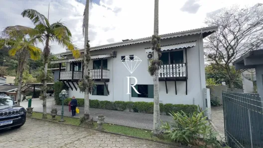 Imóvel Comercial para alugar, 328m² no Carvoeira, Florianópolis