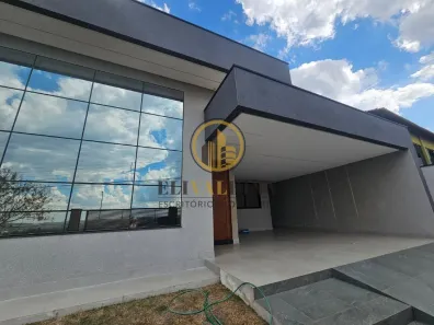Casa de Condomínio com 4 Quartos à venda, 400m² no Região dos Lagos, Brasília