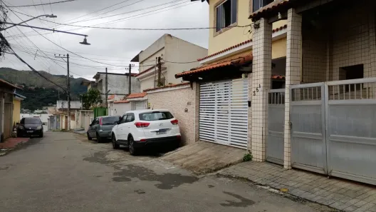 Casa com 2 Quartos para alugar, 81m² no Tanque, Rio de Janeiro