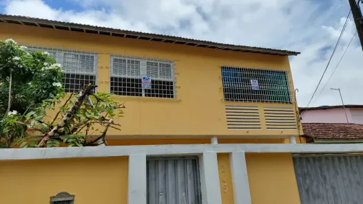 Casa com 4 Quartos à venda, 300m² no Hipódromo, Recife