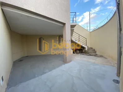 Casa com 3 Quartos à venda, 128m² no Parque Xangri-Lá, Contagem