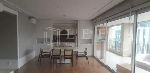 Apartamento com 3 Quartos para alugar, 223m² no Itaim Bibi, São Paulo