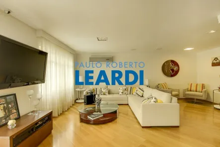 Casa com 4 Quartos à venda, 272m² no Vila Sônia, São Paulo