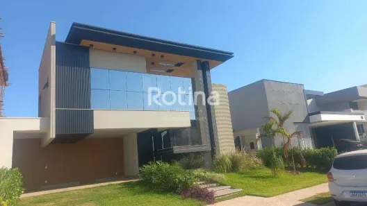 Casa de Condomínio com 4 Quartos para alugar, 302m² no Nova Uberlândia, Uberlândia
