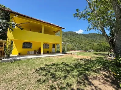 Fazenda/Sítio com 2 Quartos à venda, 16000m² no Papucaia, Cachoeiras de Macacu