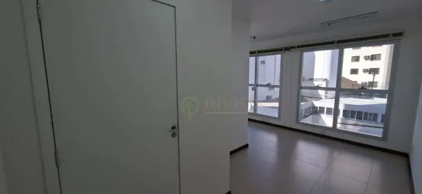 Sala Comercial para alugar, 31m² no Centro, Florianópolis