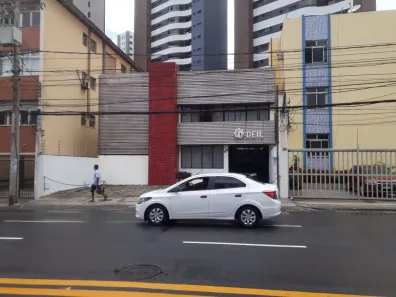 Imóvel Comercial com 4 Quartos para alugar, 357m² no Pituba, Salvador