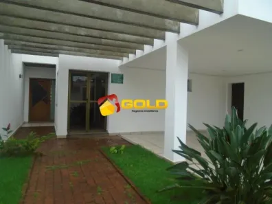 Casa com 4 Quartos para alugar, 330m² no Lídice, Uberlândia