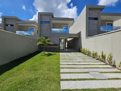 Casa de Condomínio com 4 Quartos à venda, 180m² no Urucunema, Eusébio