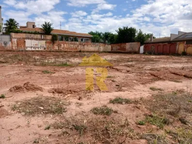 Lote/Terreno à venda, 900m² no Parque Residencial Damha, São José do Rio Preto