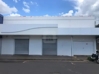 Ponto Comercial para alugar, 300m² no Martins, Uberlândia