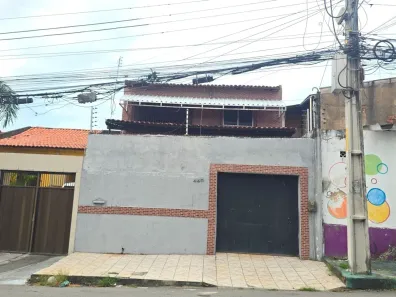 Sobrado com 4 Quartos à venda, 230m² no Henrique Jorge, Fortaleza