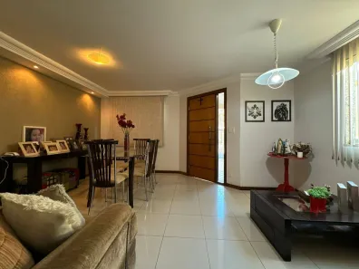 Casa com 3 Quartos à venda, 191m² no Casa de Pedra, Volta Redonda