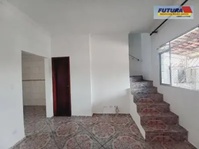 Sobrado com 2 Quartos à venda, 61m² no Vila Cascatinha, São Vicente