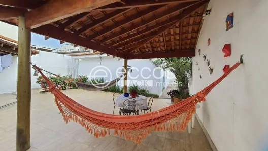 Casa com 3 Quartos à venda, 250m² no Tabajaras, Uberlândia