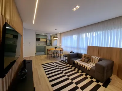 Apartamento com 2 Quartos para alugar, 65m² no Vila Izabel, Curitiba