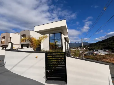 Casa com 3 Quartos à venda, 906m² no Alto Aririú, Palhoça