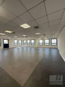 Prédio Comercial à venda, 724m² no Alphaville Industrial, Barueri