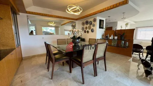 Casa com 3 Quartos à venda, 350m² no São Francisco, Niterói
