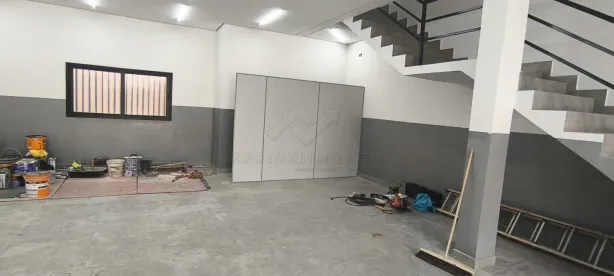 Galpão/Depósito/Armazém para alugar, 200m² no Vila Curuçá, Santo André