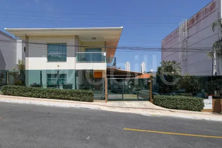 Casa com 3 Quartos à venda, 335m² no Ariribá, Balneário Camboriú