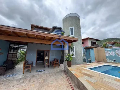 Sobrado com 6 Quartos à venda, 353m² no Jardim Estrela D¿Alva, Caraguatatuba