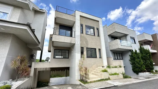 Sobrado com 5 Quartos para alugar, 314m² no Campo Comprido, Curitiba