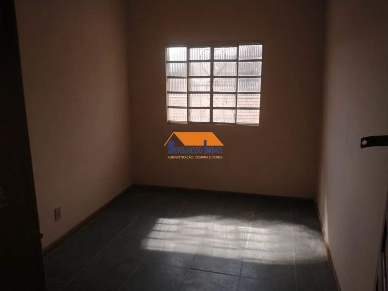 Apartamento com 2 quartos — Alto Caiçaras, Belo Horizonte