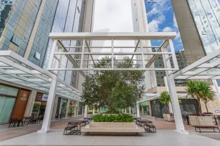 Ponto Comercial para alugar, 90m² no Menino Deus, Porto Alegre